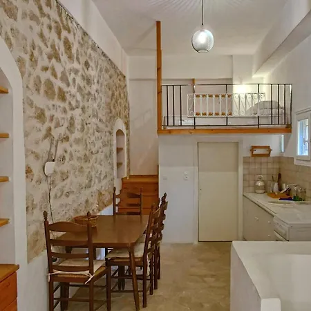 Στούντιο Σε Πέτρινο Σπίτι, Κοντά Σε Παραλία Daire Kyparissia Dış mekan fotoğraf