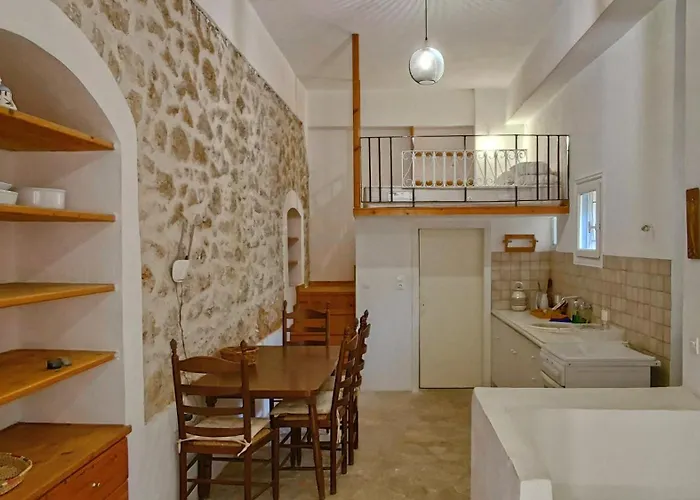Στούντιο Σε Πέτρινο Σπίτι, Κοντά Σε Παραλία