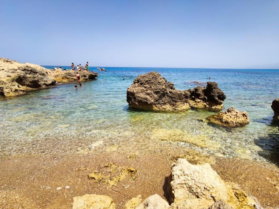 Apartment στούντιο σε πέτρινο σπίτι, κοντά σε παραλία *